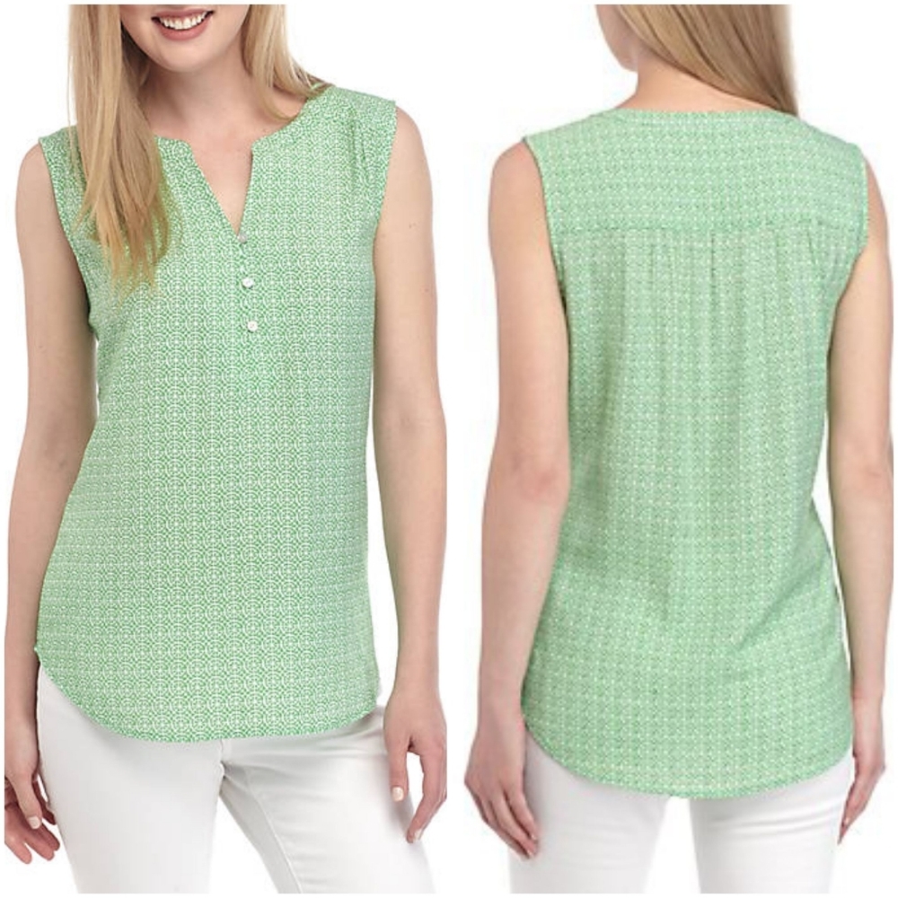 Kim Roger's Women's Dali Green Medallion Sleeveless Liano Top